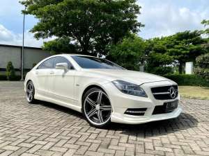 Jual bekas CLS350 AMG line 2012 CBU full spec white CLS350 2012 CLS 350 CLS W218,lokasi di 