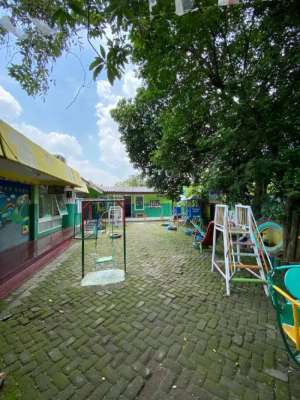 COCOK BUAT BISNIS Dijual Rumah nol jalan Raya Wiyung Surabaya Barat lokasi di Wiyung, tersedia melalui melalui situs Olx