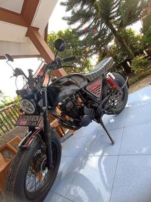 Jual bekas Custom Scrumbler Honda GL 160cc,lokasi di Sumedang Utara