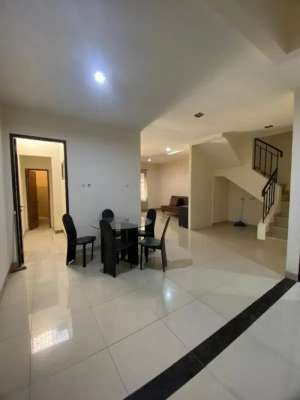 D jual rumah casa jardin lokasi di Daan Mogot, tersedia melalui melalui situs Olx