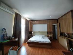 D jual rumah crown golf pik lokasi di Pantai Indah Kapuk, tersedia melalui melalui situs Olx