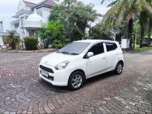 Jual bekas DAIHATSU AYLA M AT MURAH,lokasi di 