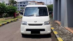 Jual bekas Daihatsu Gran Max GranMax MB 1.5 D PS MT Manual Fullspec 2022 Like New,lokasi di 