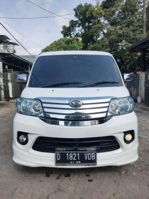 Jual bekas DAIHATSU LUXIO X 1.5 MT 2020 PUTIH PEMAKAIAN 2021 NYARIS BARU,lokasi di 
