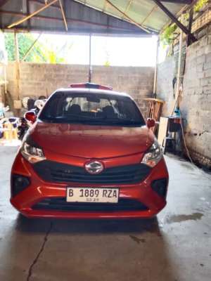 Jual bekas Daihatsu sigra m 1000 cc mt manual 2024 istimewa,lokasi di 