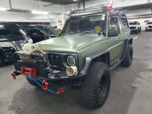 Jual bekas Daihatsu Taft Rocky 2.8 2000 low km MOBIL ANTIK Gresssss Siap Pakai,lokasi di Jakarta DKI