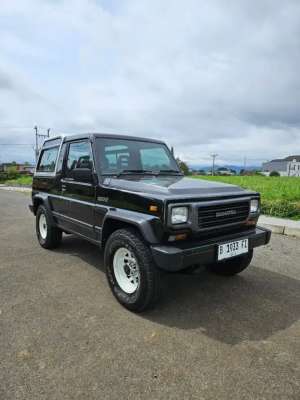 Jual bekas Daihatsu Taft Rocky 4x4 1994 antik,lokasi di 