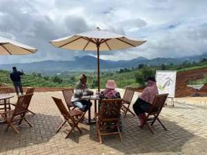 dekat banyak objek wisata puncak Cipanas tanah kavling villa lokasi di Pancoran Mas, tersedia melalui melalui situs Olx