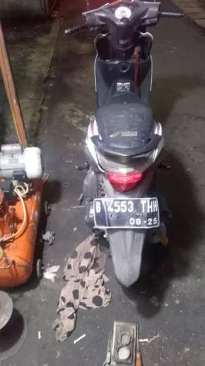 Jual bekas Di jual 1 unit sepeda motor matic beat pop dan Mio GT,lokasi di Matraman