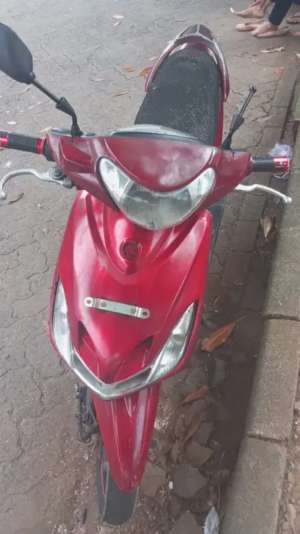 Jual bekas Di jual Mio tahun 2006,lokasi di Pondok Aren