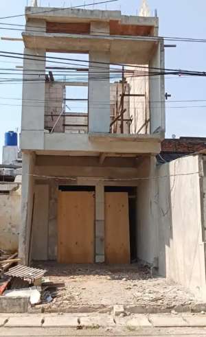Di Jual Rumah Hanya 1,3 M an 4 Kamar Tidur Deket Ke Toll Pedati lokasi di Pulo Gadung, tersedia melalui melalui situs Olx