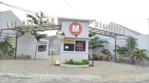 DI JUAL RUMAH MINIMALIS DI PUSAT KOTA LABUAN DALAM lokasi di Rajabasa, tersedia melalui melalui situs Olx