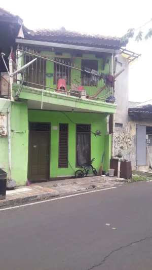 Di Jual Rumah Murah 2 Lantai Di Pinggir Jalan Kemanggisan Jakbar lokasi di Kebon Jeruk, tersedia melalui melalui situs Olx