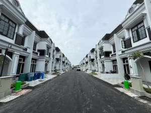 Di Jual Villa Elite di komplek Marriot Villas inti kota d Medan Barat lokasi di Medan Barat, tersedia melalui melalui situs Olx