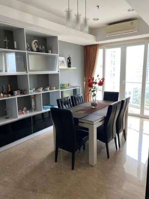 DIJUAL APARTEMEN SPRINGHILL KEMAYORAN TOWER LOTUS LANTAI 12 FURNISH lokasi di Kemayoran, tersedia melalui melalui situs Olx