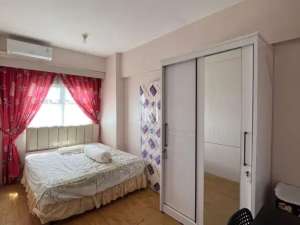 Dijual apt semi furnished 2BR jadi 1 tower B Lantai 27 Gunawangsa MERR lokasi di Rungkut, tersedia melalui melalui situs Olx