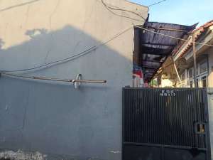 Dijual Cepat Kontrakan 5 Pintu di Jl Panti Asuhan Pondok Aren lokasi di Pondok Aren, tersedia melalui melalui situs Olx