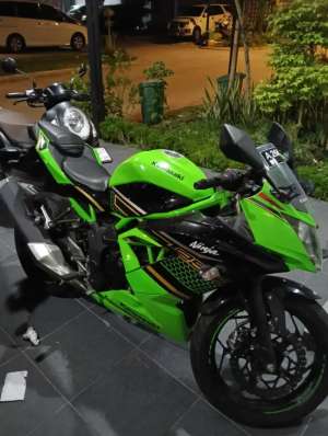 Jual bekas Dijual cepat Ninja 250 SL mono,lokasi di Curug
