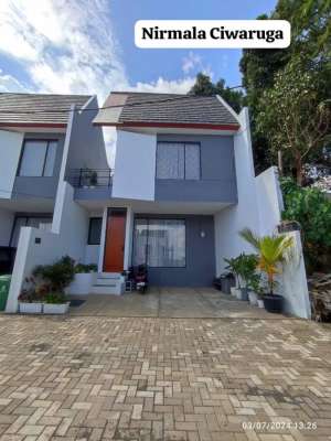 Dijual Cepat Rumah 2 Lt di ciwaruga samping pesona bali 800 jutaan SHM lokasi di Ngamprah, tersedia melalui melalui situs Olx