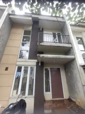 Dijual Cepat Rumah di Bukit Golf Riverside Gunung Putri Bogor. lokasi di Gunung Putri, tersedia melalui melalui situs Olx