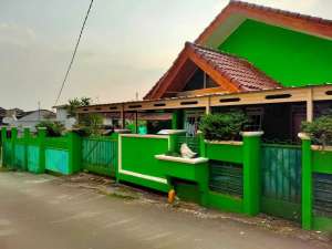 Dijual Cepat Rumah Jl.Lingkar Istana Demang Lebar Daun Palembang lokasi di Ilir Barat I, tersedia melalui melalui situs Olx