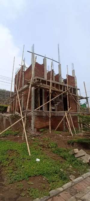 dijual cepat rumah kos 6 kamar 2 lantai depan kampus uin kota malang lokasi di Dinoyo, tersedia melalui melalui situs Olx