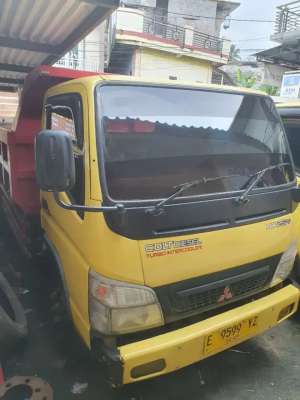 Jual bekas Dijual Dump Truck Mitsubishi Canter PS 125,lokasi di 