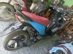 Jual bekas Dijual Honda beat karbu tahun 2012,lokasi di Cibitung