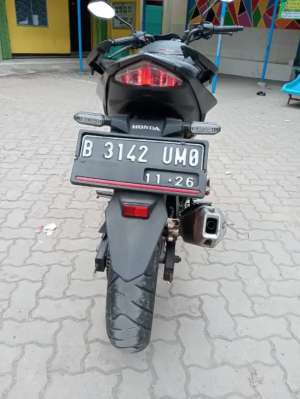 Jual bekas Dijual Honda CB 150 R tahun 2016,lokasi di Taman Sari