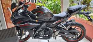 Jual bekas DIJUAL HONDA CBR 150 R 2018 MULUS MESIN ALUS,lokasi di Cakung