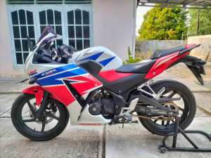 Jual bekas Dijual Honda CBR Tahun 2016,lokasi di Lima Puluh
