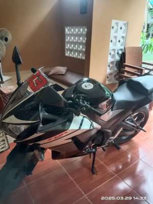 Jual bekas Dijual Honda CBR150R Like New,lokasi di Sepatan