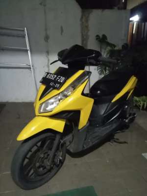 Jual bekas Dijual Honda Vario Techno 110 Karbu,lokasi di Cilandak