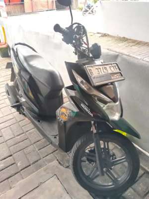 Jual bekas Dijual Motor Honda Beat Street 2018,lokasi di Cibodas