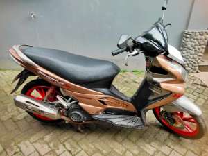 Jual bekas Dijual Motor Suzuki Skywave Cokelat,lokasi di Bekasi Selatan