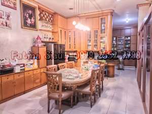 Dijual murah Rumah Mewah Besar di Bungur, Jakarta Pusat lokasi di Senen, tersedia melalui melalui situs Olx