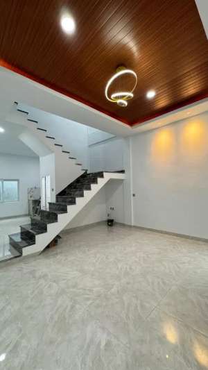 DIJUAL MURAH RUMAH SIAP HUNI PREMIUM KOMPLEK MADOS ROYAL SUITE lokasi di Medan Timur, tersedia melalui melalui situs Olx