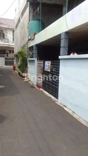 DiJual Murah Rumah TANJUNG DUREN UTARA - Jakarta Barat lokasi di Tanjung Duren, tersedia melalui melalui situs Olx