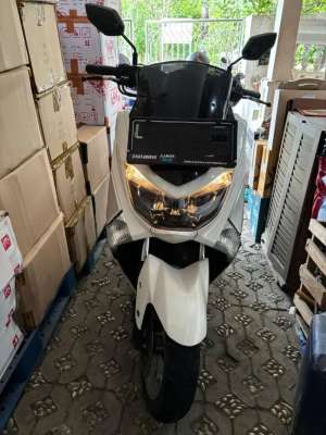 Dijual Nmax 115 cc 2017 mulus cakep lokasi di Tandes, tersedia melalui melalui situs Olx
