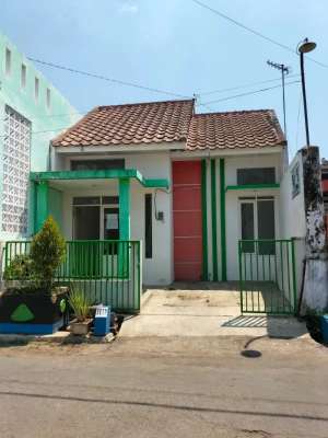 DIJUAL RUMAH 1 LANTAI POROS JALAN DI SINGOSARI MALANG lokasi di Singosari, tersedia melalui melalui situs Olx