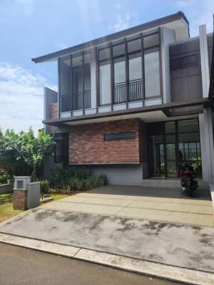 Dijual Rumah 2 lt Siap huni Rapi di Dakota Suvarna Sutera lokasi di Cikupa, tersedia melalui melalui situs Olx