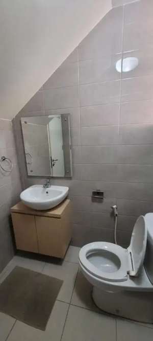 Dijual Rumah Bagus Semi Furnished di Discovery Lumina lokasi di Pondok Aren, tersedia melalui melalui situs Olx