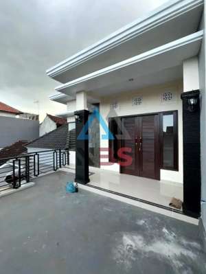 Dijual rumah baru minimalis 2 lantai Lokasi dalung permai lokasi di Dalung, tersedia melalui melalui situs Olx