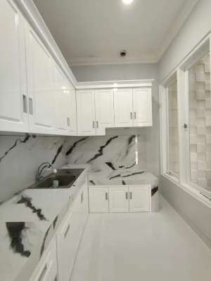 Dijual Rumah Cakep di Duren Sawit, Komplek Perumahan Abadi, Jakarta lokasi di Duren Sawit, tersedia melalui melalui situs Olx