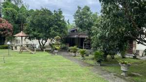 Dijual Rumah Dengan Tanah Yang Luas Di Jl Sei Siput lokasi di Medan Baru, tersedia melalui melalui situs Olx