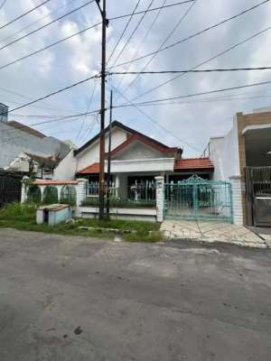 Dijual Rumah Dharmahusada Indah Tengah lokasi di Mulyorejo, tersedia melalui melalui situs Olx