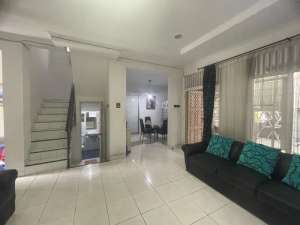 Dijual Rumah Full Furnish Siap Huni di Lippo Karawaci lokasi di Karawaci, tersedia melalui melalui situs Olx