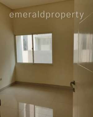 Dijual Rumah Harga Dibawah Pasaran di Cluster Amerika Green Lake City lokasi di Cipondoh, tersedia melalui melalui situs Olx