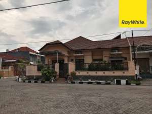 Dijual Rumah Hook di Mulyosari Prima Utara Surabaya lokasi di Mulyorejo, tersedia melalui melalui situs Olx