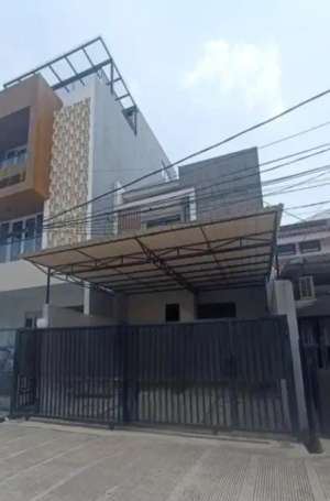 Dijual Rumah Kelapa Lilin Kelapa Gading Jakarta Utara lokasi di Kelapa Gading, tersedia melalui melalui situs Olx